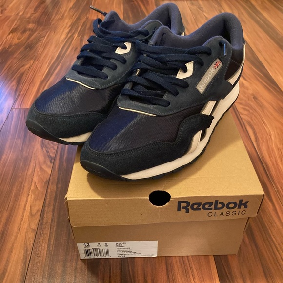 Mens Reebok Classics - Picture 3 of 8